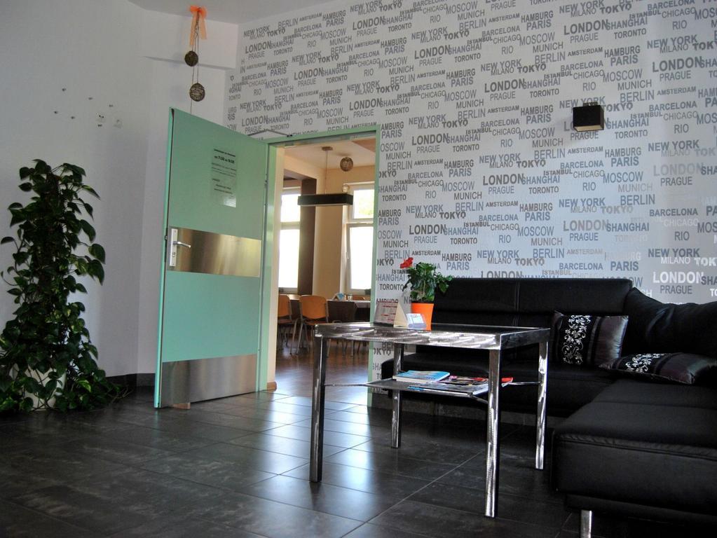 Hostel24 Bed&Breakfast Быдгощ Экстерьер фото