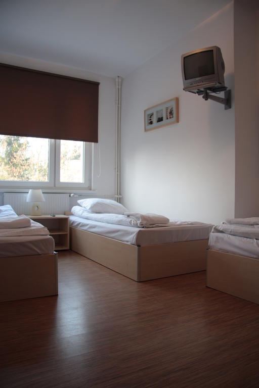 Hostel24 Bed&Breakfast Быдгощ Номер фото