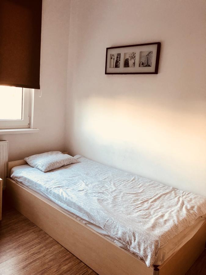 Hostel24 Bed&Breakfast Быдгощ Экстерьер фото