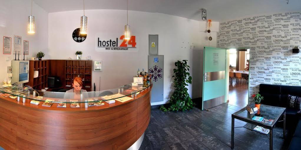 Hostel24 Bed&Breakfast Быдгощ Экстерьер фото